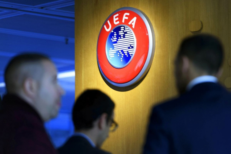 УЕФА перечислит средства на счета азербайджанских клубов

