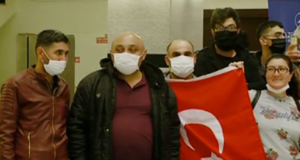Большая группа граждан Турции вылетела на родину из Гянджи