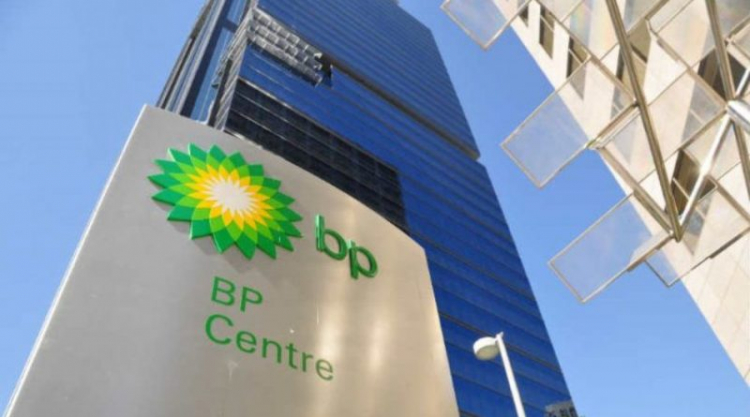 BP сократит добычу нефти в Азербайджане