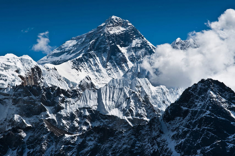 Китай в мае повторно измерит высоту Эвереста