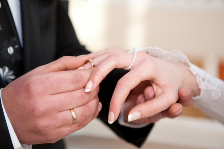 Гражданам Азербайджана будут предоставлены уступки в связи с регистрацией браков и рождения
