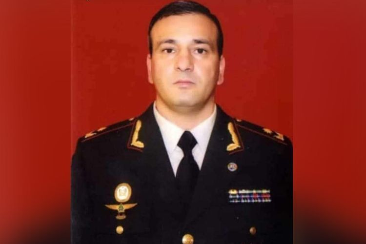 Минобороны: Генерал Полад Гашимов погиб в окопе, где сражался вместе с солдатами