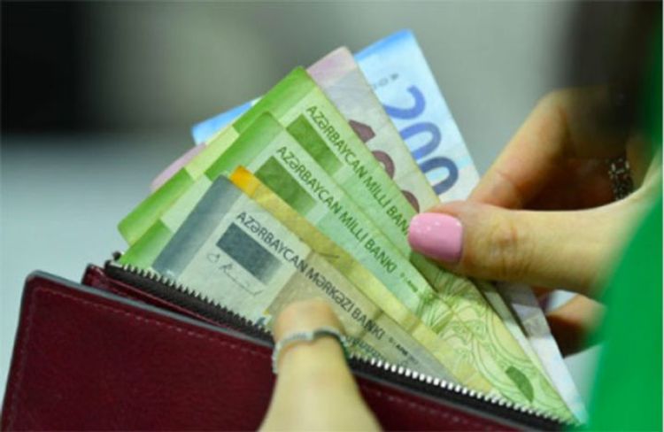 В Азербайджане утверждено решение в связи с  единовременными выплатами в 190 манатов  