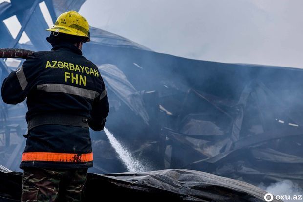 Состояние одного из 7 пострадавших при пожаре на заводе в Сумгайыте тяжелое - TƏBİB

