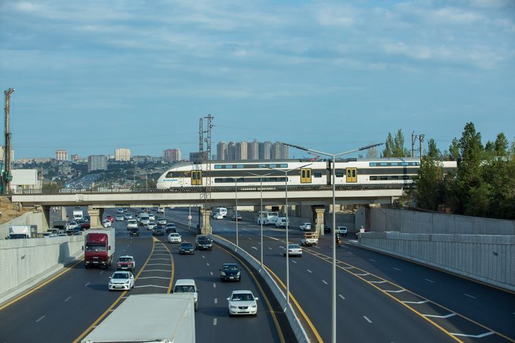 С сегодняшнего дня электрички Баку-Хырдалан-Сумгайыт не будут курсировать три месяца