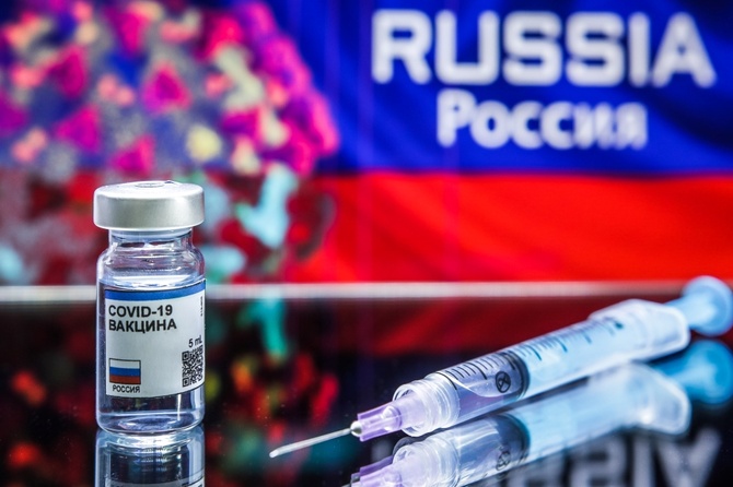 ВОЗ решила проверить российскую вакцину от коронавируса

