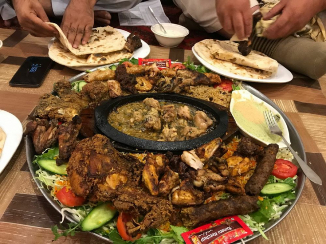В азербайджанском сегменте Facebook проходит неделя пакистанской кухни