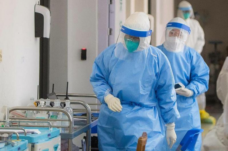 В России за сутки от коронавируса скончались 119 человек