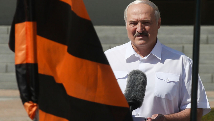 Лукашенко заявил, что перевыборов в Беларуси не будет
