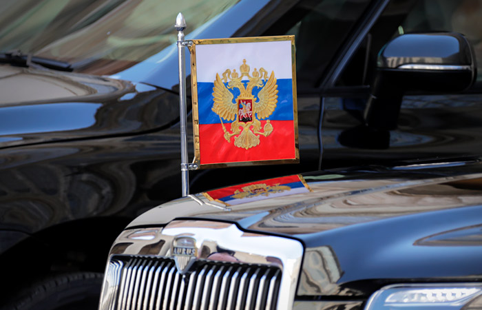 В машине российского военного атташе в Нидерландах обнаружили жучок
