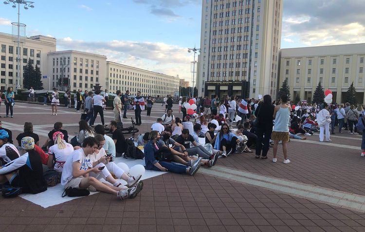 В Армении протестующие перекрыли дорогу Варденис-Ереван
