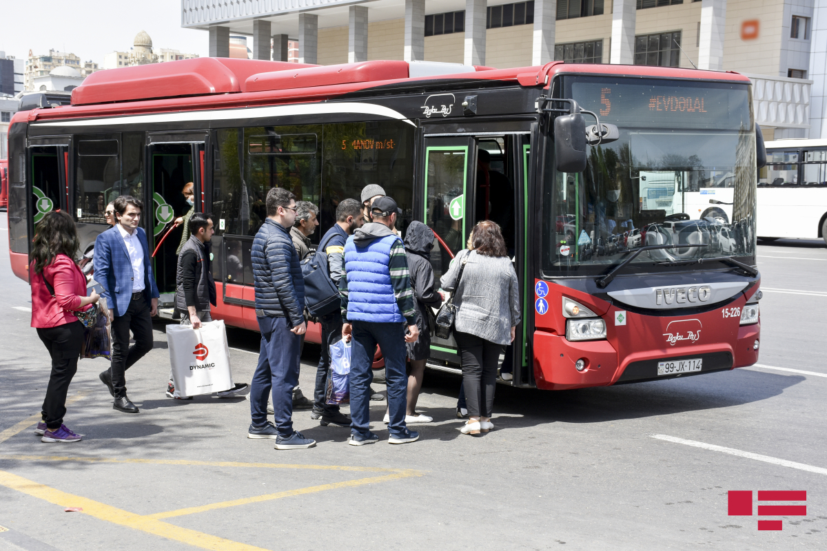 ВНИМАНИЕ: В Баку снова приостановят работу автобусов