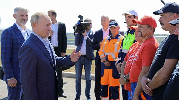 Украина выразила протест из-за визита Путина в Крым