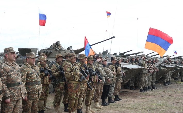 Российское оружие для Армении: кто в прицеле и по кому уже пришелся удар? - ФОТО