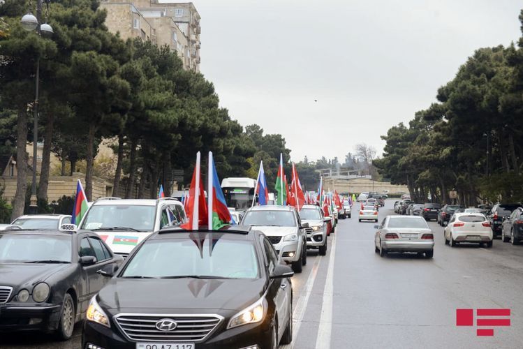 В Баку состоялся автопробег по случаю освобождения Лачинского района - ФОТО