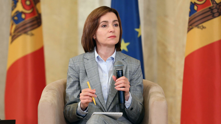 Санду обвинила Додона в попытке узурпировать власть