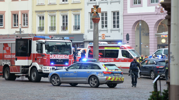 Число погибших при наезде на пешеходов в Германии возросло до пяти человек
