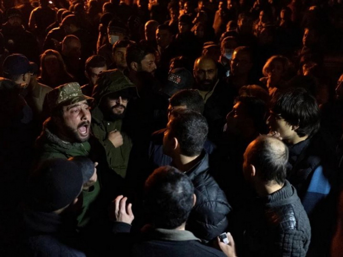 В Ереване проходят задержания протестующих - ВИДЕО