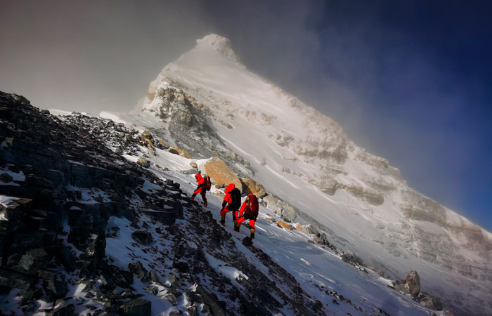 Китай и Непал согласовали высоту Эвереста
