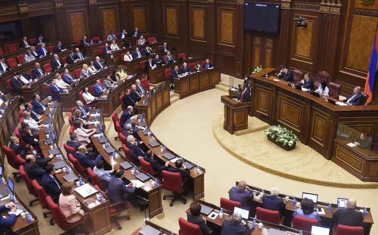 Армения увеличит расходы на оборону