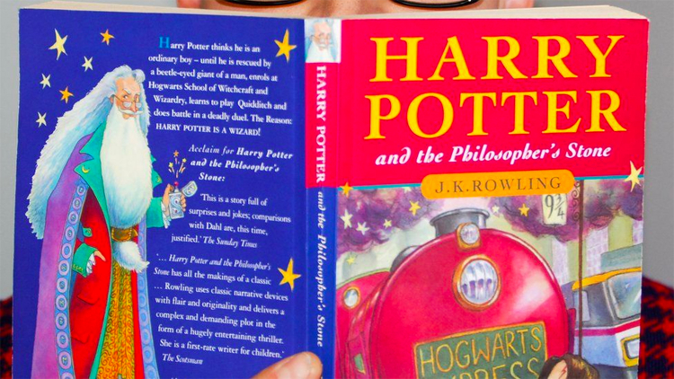 Первое издание книги о Гарри Поттере продали за $90 тысяч
