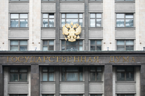 Пятеро депутатов Госдумы заболели COVID-19 повторно
