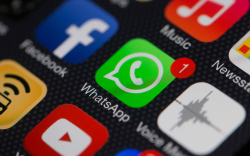 В работе WhatsApp, YouTube и Telegram произошел масштабный сбой