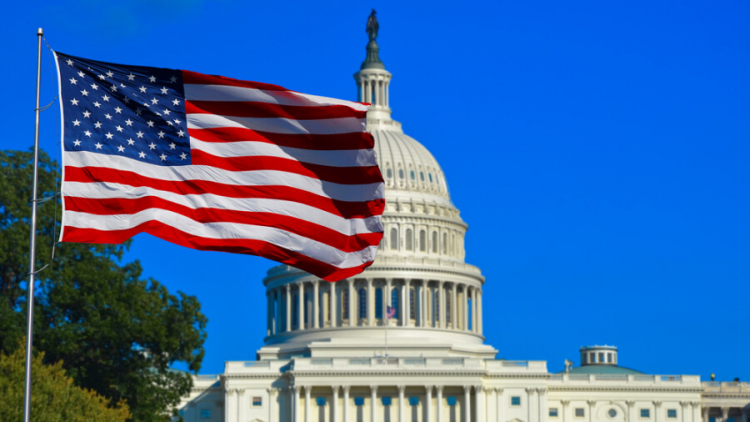 Палата представителей США одобрила пакет стимулирования экономики на $900 млрд