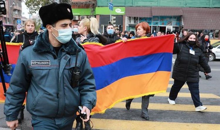 В Армении проходит общенациональная забастовка и акции неповиновения
