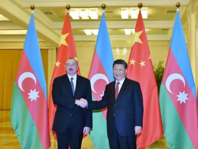 Си Цзиньпин поздравил президента Ильхама Алиева
