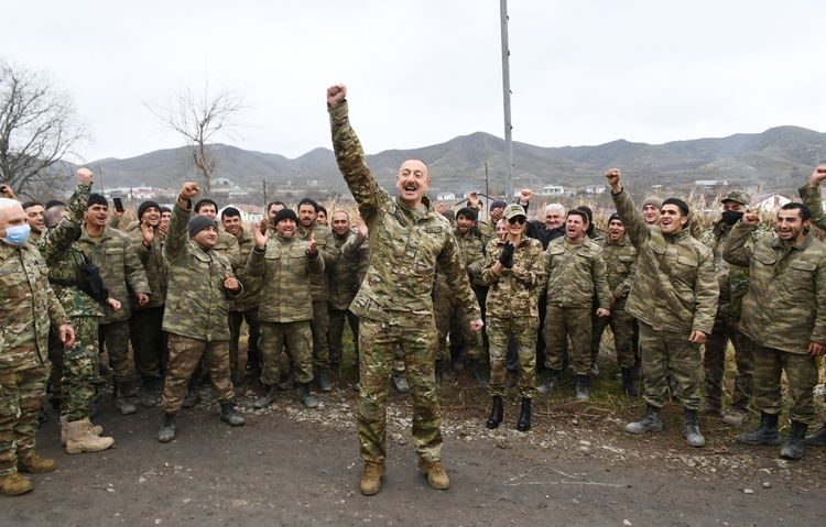 Президент Азербайджана: В ведущих странах мира, в высших военных школах изучают нашу боевую тактику
