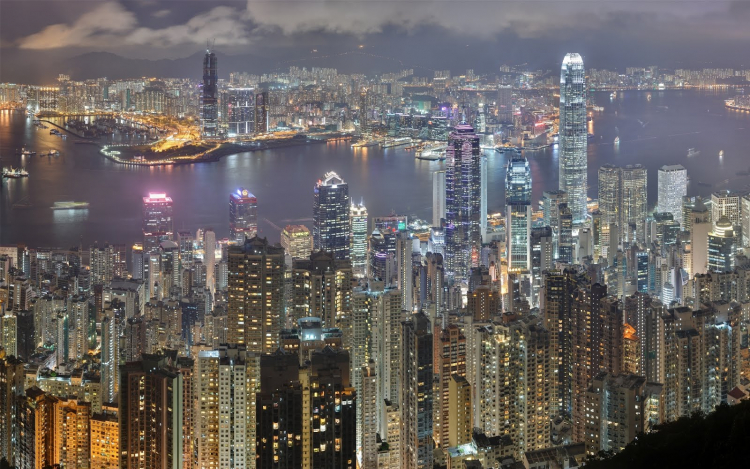 В Гонконге открылся подводный туннель стоимостью $6 млрд
