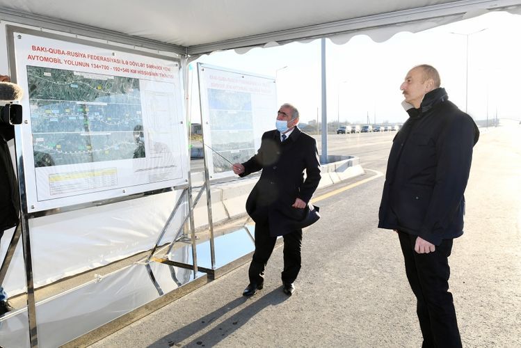 Ильхам Алиев ознакомился с работами на реконструированном участке дороги Баку-Губа-госграница с РФ