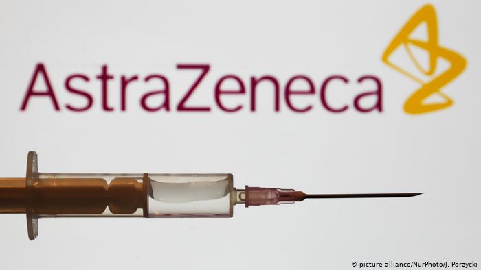 Британия одобрила использование вакцины от COVID-19 компании AstraZeneca
