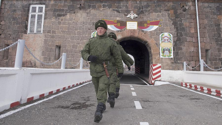 «Теоретически, можно в каждом городе Армении разместить российские военные базы, но…» - МНЕНИЕ ТРОФИМЧУКА  
