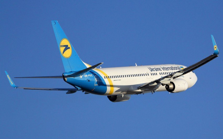 Украинская авиакомпания МАУ отложила возобновление полетов в Азербайджан
