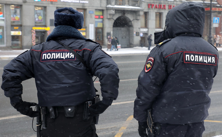 В России мужчине, убившему кота на глазах у детей, грозит 5 лет тюрьмы