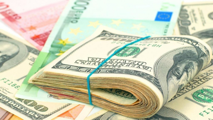 ЦБА опубликовал курс валют на 5 февраля