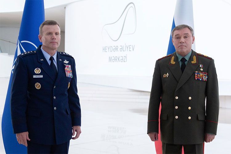 В Баку состоялась встреча начальника Генштаба ВС РФ и главнокомандующего Объединенными силами НАТО в Европе