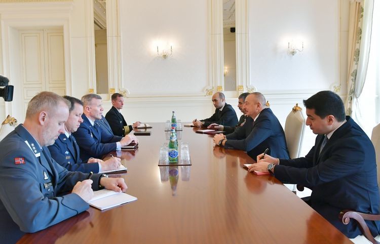 Ильхам Алиев принял верховного главнокомандующего ОВС НАТО