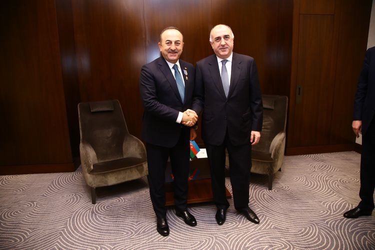 Эльмар Мамедъяров встретился с главой МИД Турции