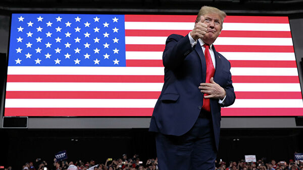 Суд в США отказал демократам в иске о конфликте интересов Трампа