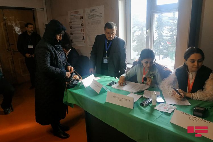 Жители Ханкенди голосовали на глазах у наблюдателей ПА ОБСЕ - ФОТО