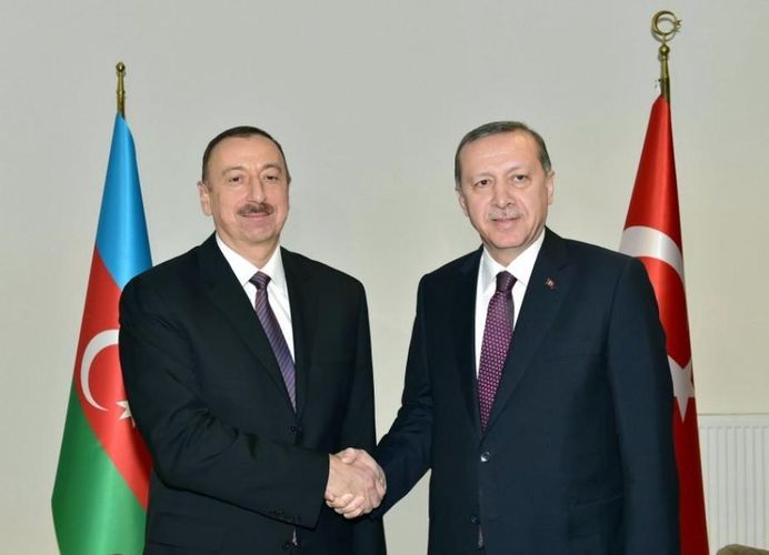  Эрдоган поздравил Ильхама Алиева с победой ПЕА на парламентских выборах 