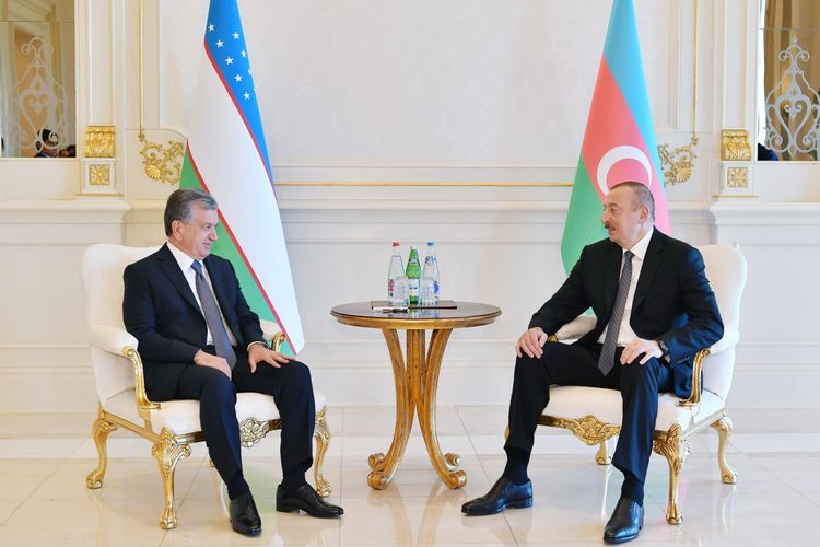 Президент Узбекистана поздравил президента Азербайджана
