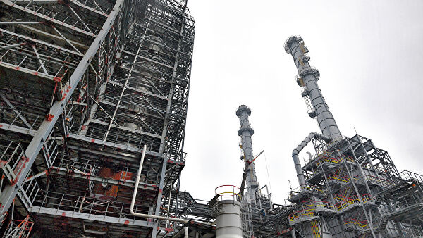 Иран готов поставлять нефть в Белоруссию по заниженным ценам 
