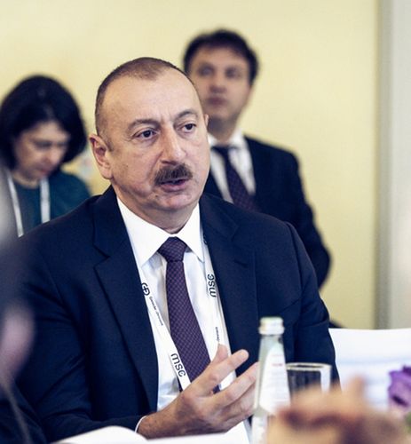 Ильхам Алиев: В наших планах – обеспечить до 2030 года 30% электроэнергии за счет возобновляемой энергии