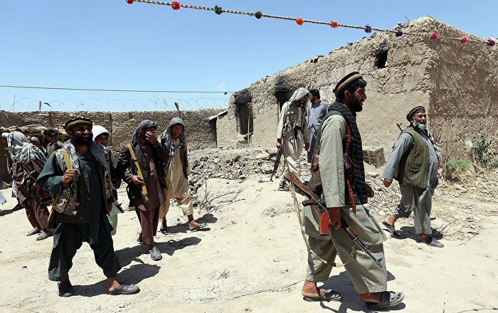 Представитель США обсудил с президентом Афганистана сделку с талибами о сокращении насилия