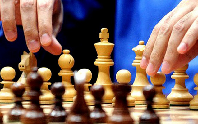 Азербайджанский шахматист вышел в лидеры после победы над армянином