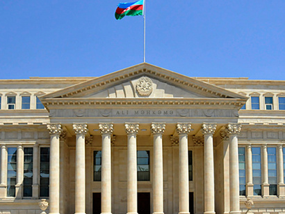 В Азербайджане семь судей Верховного суда отправлены на пенсию
